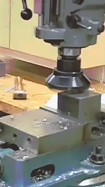 令人滿意的現代機械加工過程